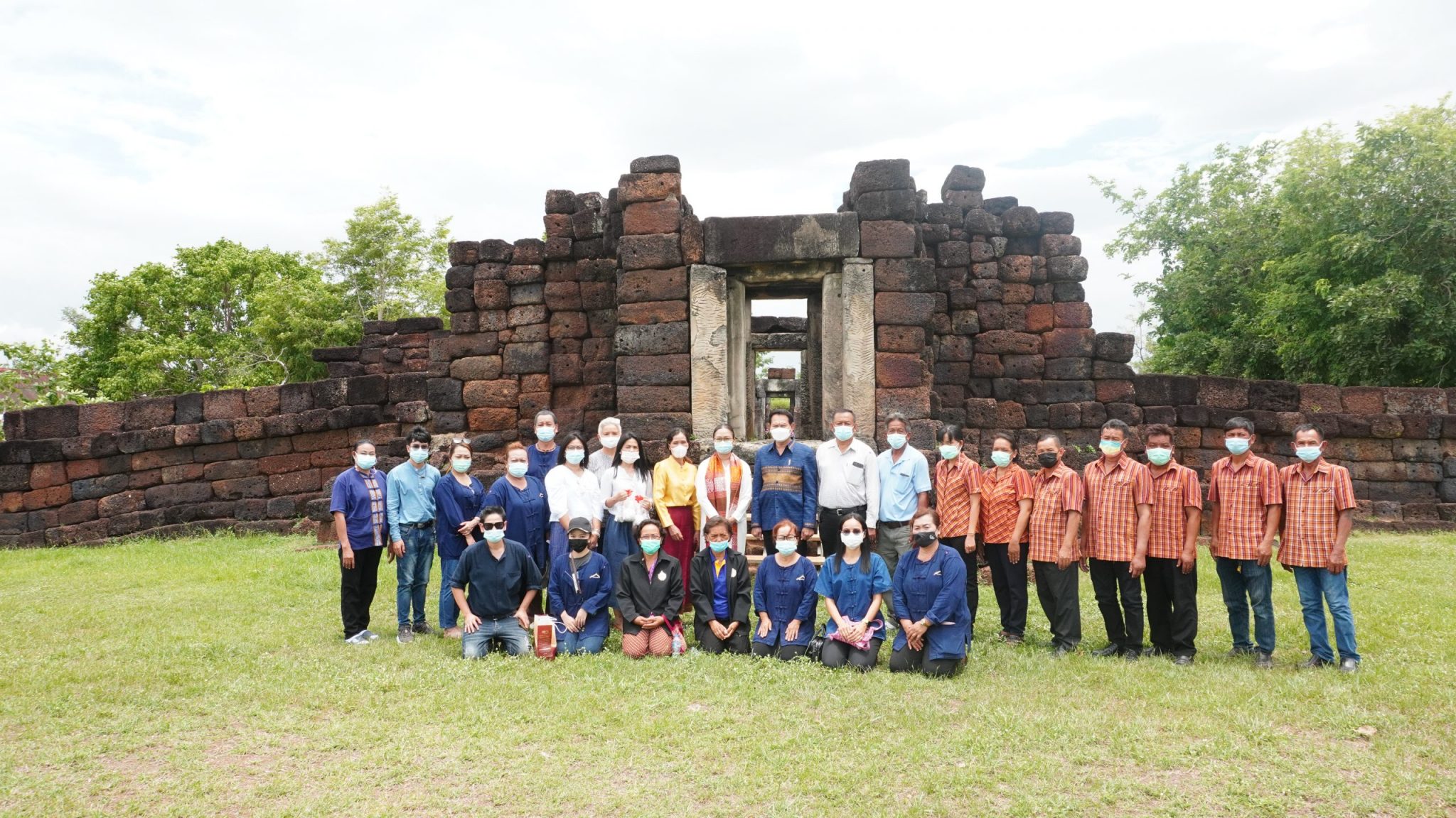 HUSO, KKU, organizes the Creative Folklore Project for marketing cultural wisdom heritage and promoting the archaeological tourism site at Koo Kaew Health-Care Shrine