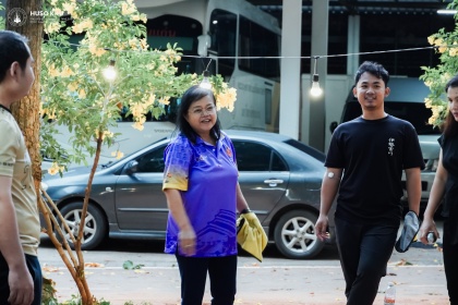 ภาพหมู่ 4